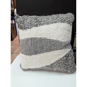 Murmur  Embroidered Throw Hand woven New $126.00 Linen Pillow 15"x15" w/ Insert